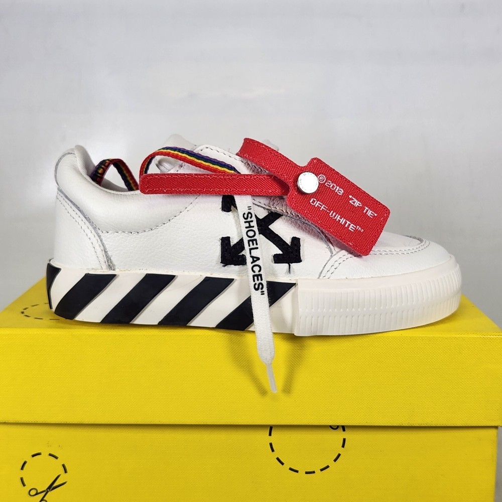 Size 12 Little Kids (EU 29) – Off-White Vulcanized Lace Up Leather – White Black