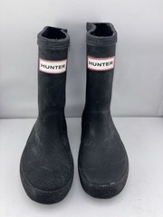 Hunter Kids First Classic Rain Boots in black Size 9 Us