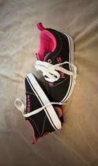Heelys Pro 20 Wheeled Skate Shoes Black White Pink Style HE100760H