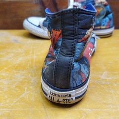 Unisex CONVERSE ALL STAR DC Comics SUPERMAN Shoe Youth Size 2