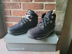 New/Defects Timberland Juniors Size 7 Euro Hiker Black Boots