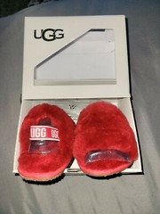 UGG Kids Fluff Yeah Slide Red Size 2-6 New