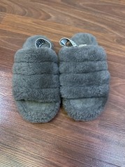 UGG Kid Fluff Yeah Slipper Sandal Elastic Backstrap Solid Gray Size US 13 EU 31