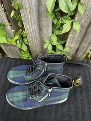 Doc Martens Junior Tartan Plaid Zip Up Boots Size 4usM 5usL