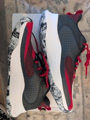 Under Armour GS CURRY 3Z 24 Steph Curry Size 9.5 Black Red Basketball Sneakers