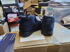 Cat & Jack Magnus Navy Suede Chukka Boots Unisex Kids US 5 Hook & Loop
