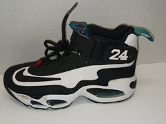 Nike Air Griffey Max 1 Fresh Water/Black Shoes DD8561-100 ~ Youth Size 5.5Y