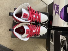 Jordan 1 Mid – ‘White Very Berry’ – PS Size 3y – Pre-Owned