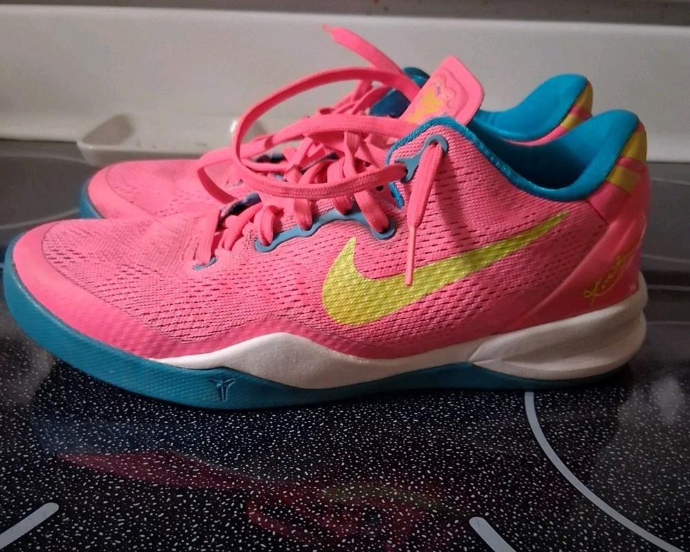 Rare Nike Kobe 8 GS Dynamic Pink 555586-601 Youth Size 4Y Basketball Shoes