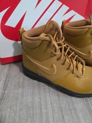 Nike Manoa Leather GS Wheat Brown Beige Black Boots BQ5372-700 Size 5.5Y NEW