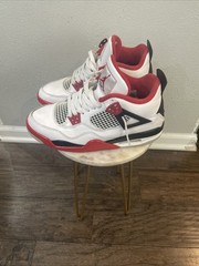Size 7 (GS) – Jordan 4 Retro OG 2020 Low Fire Red