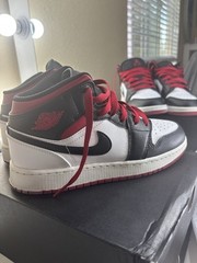 Size 5 (GS) – Jordan 1 Mid Gym Red Black Toe