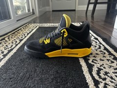 Jordan Air Jordan 4 Retro Thunder Black Yellow Sneaker US 7Y UK 6 EU 40