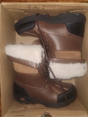 UGG Brown Shearling Lined Leather Snow Boots Unisex Kids Lace Up Fur Trim