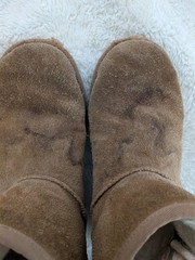 UGG Jona Boot Big Kids Size 4 Fall Winter Suede Snap Closure With Ugg Logo