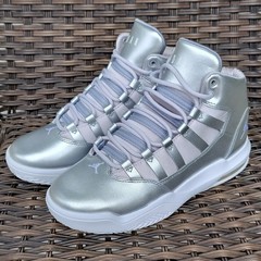 Jordan Max Aura SE (GS) Silver Gray White Sneakers Unisex Kids 6Y AV5175-040
