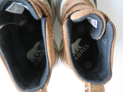 Sorel Out N About boots, kid size 9, EUC