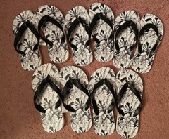 OLD NAVY Kids Flip Flops / Slippers Size C10-11 / J 1-2 (priced per pair)