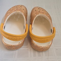 Crocs Classic Kids Speckled Multicolor Clogs Yellow Strap US 9 Slip-On