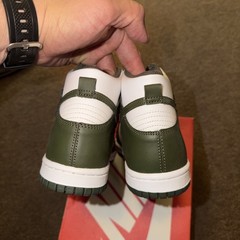 Nike Dunk High GS “Cargo Khaki” Size 4Y/ Size 5.5W Brand New