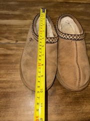 UGG Tasman Kids Slippers Size 6 Chestnut S/N 1019066K Used Pre Owned