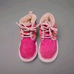 UGG 1123644K Pink Suede Shearling Lined Chukka Boot Unisex Kids 1 Ankle