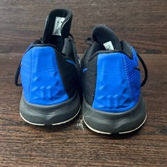 Nike Kyrie Flytrap AA1154-400 Youth Basketball Shoes Size 6.5 Blue Hyper Cobalt