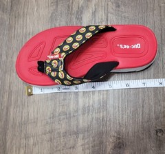 BUC-EE’S Unisex Kids Red Black Flip Flop Sandals Logo Print Size 1