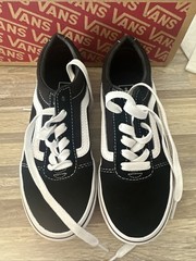 Vans Ward Youth Size 1 Black White Suede Canvas Sneakers VN0A38J9IJU