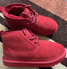 UGG Neumel II Red Suede Sheepskin Chukka Ankle Boots 1017320K Youth Size 5. NEW