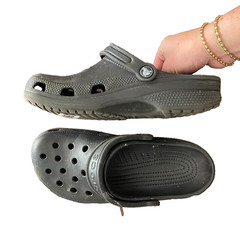 Crocs Classic Unisex Youth Black Clogs 5-7 Slider Sandals Straps Comfort Flats