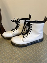 “Doc” Dr Martens 1460J Combat Boots Youth Size 4 White Leather Lace Up Side Zip