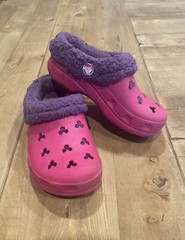 Crocs Kids Mammoth Hot Pink/Purple Fleece Disney Mickey Mouse Clog Sz 10/11