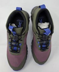 On Cloudhero Mid Waterproof Size Youth 5 Shoe Cherry/Olive NWB