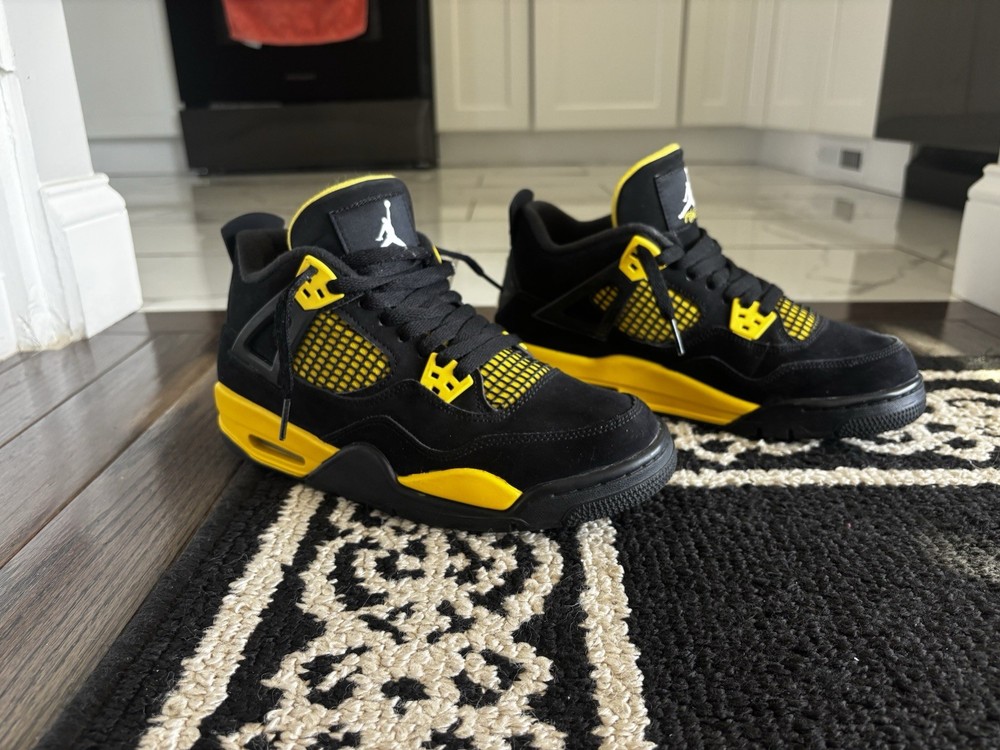 Jordan Air Jordan 4 Retro Thunder Black Yellow Sneaker US 7Y UK 6 EU 40
