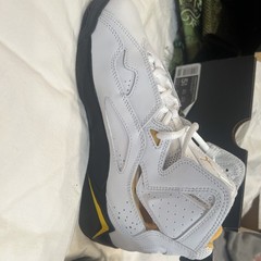 Jordan True Flight White Black And Yellow Size 5.5Y