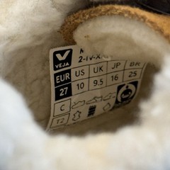 Small Esplar Winter (Little Kid/Big Kid) Size 10 New w/o box, Unworn