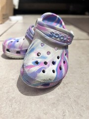 Crocs Kids Classic Purple Blue Marbled Clogs Girls Size J3 Charms Slip on Shoes
