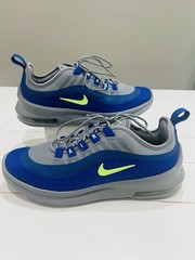 EUC Nike Youth 7 Sneakers Air Max Axis Kids Athletic Shoes Blue & Gray