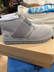 ugg neumel slip on boots black size 10