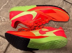 NEW Nike Zoom Rival Waffle 6 Size 4 Bright Crimson Lime Blast Track Women’s 5.5