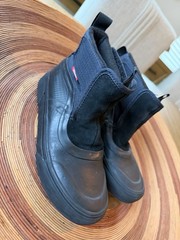 Vans Black Slip On Rain Boots Youth Size 3 Waterproof Chelsea Duck Boots MTE