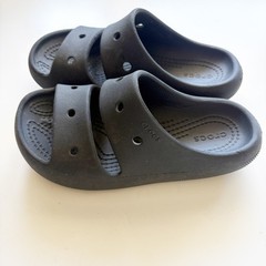 Crocs Classic Sandal V2 Slides Black Y13 Lightweight Water Friendly Outdoor Play