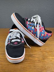 Heely’s sneakers juniors youth size 2 Multicolored 1990’s Look