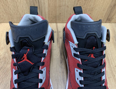 Jordan Spizike Unisex Kids Low GS Gym Sneakers FQ3950-600 Red Black Wolf Grey 6Y