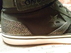 Converse All Star ☆ Junior Pro Blaze High Top w/ Strap Black Iridescent Trim (4)