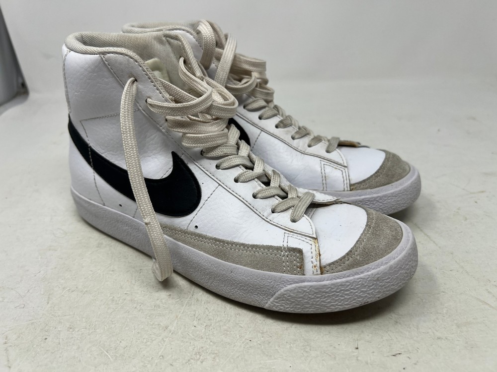 Size 6.5 (GS) – Nike Blazer Mid 77 White Black DA4086-100