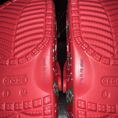 Crocs Baya Holiday Graphic Clog Sample Pair Christmas Holiday Style Size J2