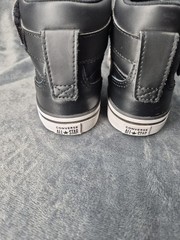 Converse All Star PRO BLAZE STRAP LEATHER Black & White Pre-Owned Size 3