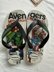 NWT Havaianas Marvel Avengers Earths Mightest Heroes Flip Flops Kids US 13C/1Y